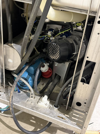MEIKO EcoStar 545 D Hauben-Spülmaschine ES 545D-M inkl. Bartscher Wasser-Enthärtungsanlage WEH1350 (gebraucht)