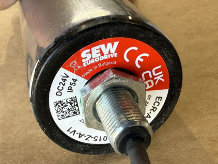 Preview: SEW EURODRIVE ECR-A2M-50-693-015-ZA-V1 Trommelmotor DC24V neu