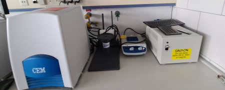 Preview: CEM Turbo Smart 5 Microwave Moisture Analyzer with SMART TRAC II MAGNET and SMART TRAC II ELECTRONICS used