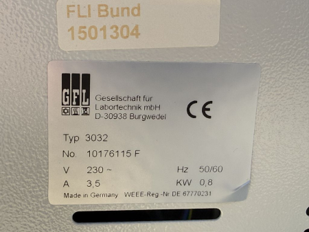 GFL Schüttelinkubator Inkubator Typ 3032 10176115F (gebraucht)
