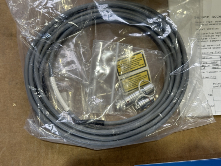 Micro-Epsilon ScanControl 2710-100(500) profile scanner NEW