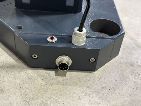 Zeiss counter holder hold-down device for coordinate measuring machines