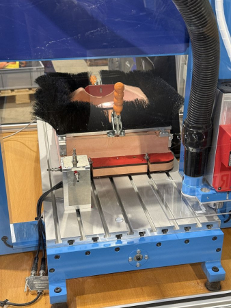 VK-Technik CNC Portalfräsmaschine 6040 Fräsanlage mit Sicherheitsumhausung gebraucht