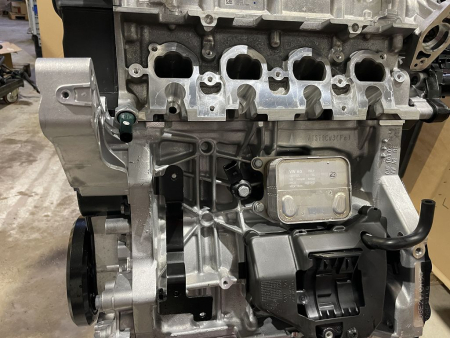 Preview: 04E100038F original VAG engine DGEA engine 1.4 TSI Hybrid 6km new car