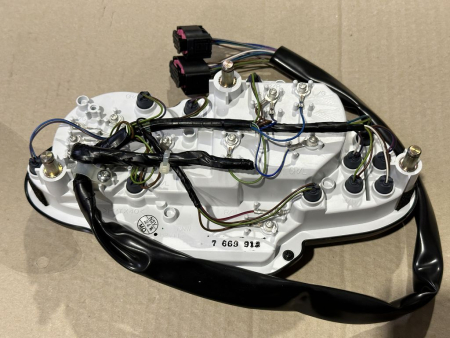 Preview: 62117669913 7669913 original BMW instrument cluster KM/H R28 NEW