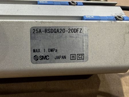 Preview: SMC Pneumatikzylinder RSDQA20-20DFZ Kompaktzylinder 25A-RSDQA20-20DFZ gebraucht