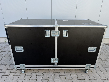 Flight case 190x83x105cm 200x87x122cm on wheels