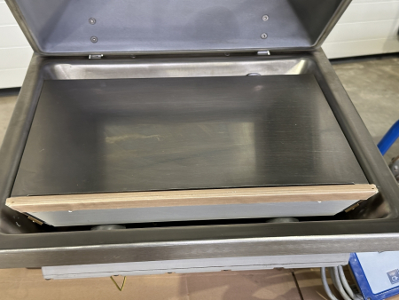 Preview: MULTIVAC Kammermaschine ST 62 2E/4A Vakuumverpackungsmaschine A200/15 gebraucht
