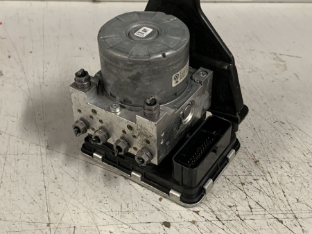 7E0614517M 7E0907379P ABS-ESP unit VW Transporter T6