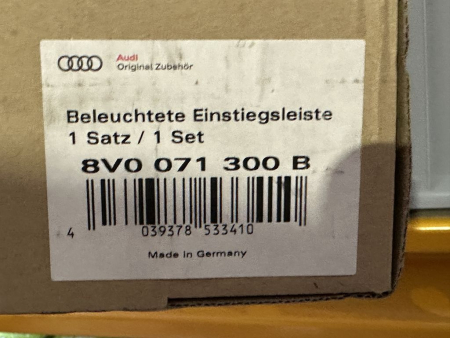 Preview: 8V0071300B original Audi A3 Quattro illuminated door sill panels NEW