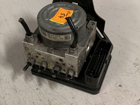 5Q0614517R 5Q0907379S ABS unit ECU Audi A3 Golf