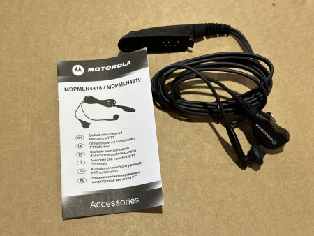 Preview: MDPMLN4418B original Motorola ear plug microphone PTT function NEW