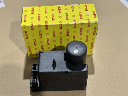 0132006344 2028001048 original Bosch ZV central locking pump W202