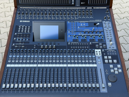 Preview: Yamaha O2R96 Digital Mixing Console inkl. Dante Erweiterung (sehr guter Zustand)