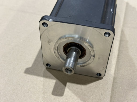 Bosch Rexroth 3-Phase Synchronous PM Motor MSK040C-0600-NN-M1-UG1-NNNN R911306061 (used)