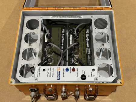 Preview: Connor Winfield NavStream DR5-96S III Differential Data Link System mit SHARPE XR6 MK II GPS Receiver gebraucht