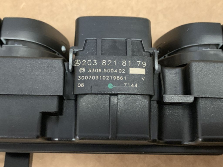 A2038218179 Schalter Parktronic ESP Mercedes W203 NEU
