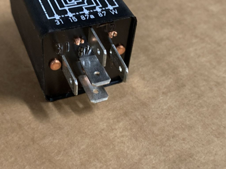 81.25902.0378 898134000 Striebel relay fuel pump MAN NEW