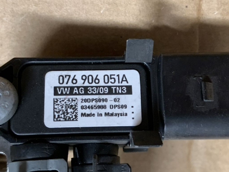 5N0131552C 076906051A original VAG differential pressure sensor NEW