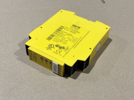 UE43-2MF3D2 safety relay