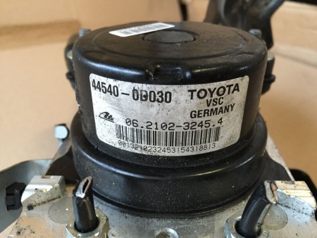 Preview: 44540-0D030 89541-0D270 ABS VSC module Toyota Yaris