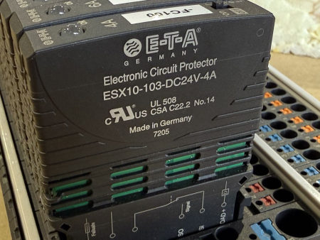 Preview: E-T-A 18plus Sicherungssystem – Komplettset mit Einspeise- & Signalmodul + 13 elektronischen Sicherungsautomaten (gebraucht)