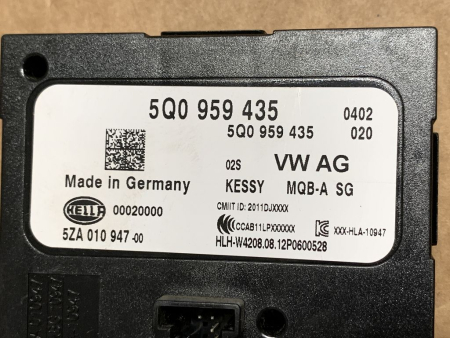 5Q0959435 original VAG control unit access and start authorization NEW