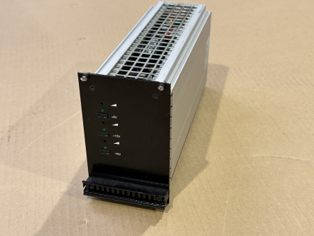 Frequentis BGT IF 2000 Baugruppenträger Rack-System ERIF 01.11 Netzteil 136-010762J (gebraucht)