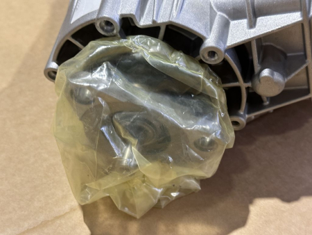 Preview: 0AD341011K original VAG transfer case Touareg 2007-2010 JXW KMK NEW