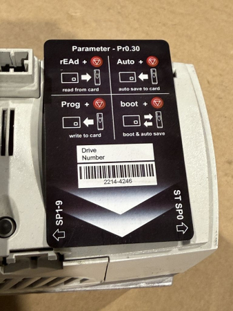 Emerson Unidrive SP1402 Frequenzumrichter mit SM-Keypad STDS41