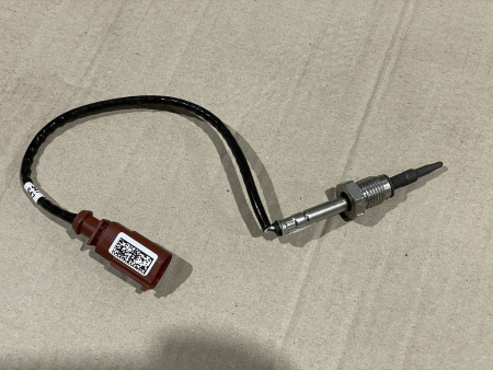 05L906088M original VAG exhaust gas temperature sensor NEW