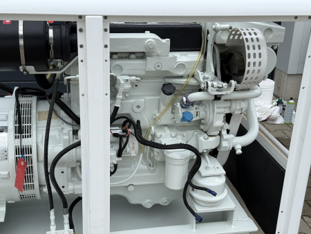 Preview: Northern Lights M1064D/40 Dieselgenerator 40/33kW John Deere 4045DF270 unbenutzt