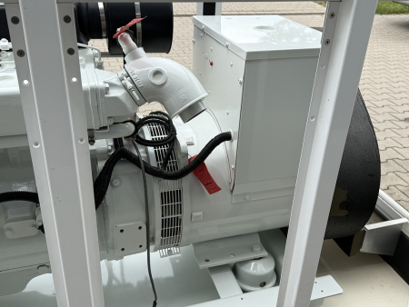 Northern Lights M1064D/40 Dieselgenerator 40/33kW John Deere 4045DF270 unbenutzt