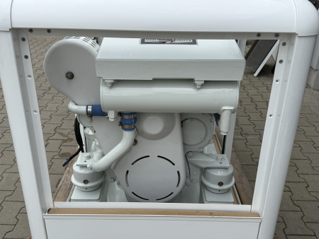 Northern Lights M1064D/40 Dieselgenerator 40/33kW John Deere 4045DF270 unbenutzt