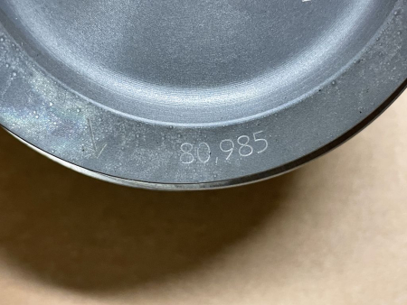 023107065A original VAG piston cpl. Transporter 2.5 NEW