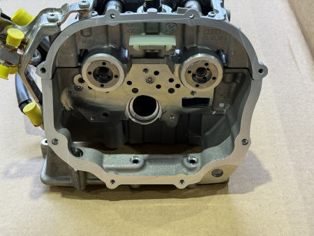 Preview: 07L103904AX Original Audi Zylinderkopf 10-Zyl. 5,2Ltr. 331 kW 40V BSM NEU