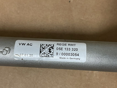 Preview: 05E133320 04C906054C original VAG Kraftstoffverteiler Drucksensor 1.5 TSI NEU