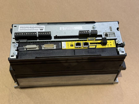 Preview: SEW EURODRIVE MOVIDRIVE B Umrichter MDX61B0030-5A3-4-0T gebraucht