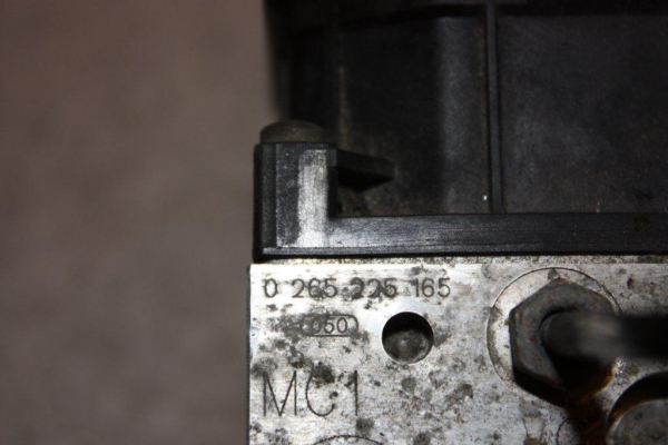 ABS ASR ESP unit 0-265-225-165 0265225165 0-265-225-166 0265225166 0-265-950-075 0265950075