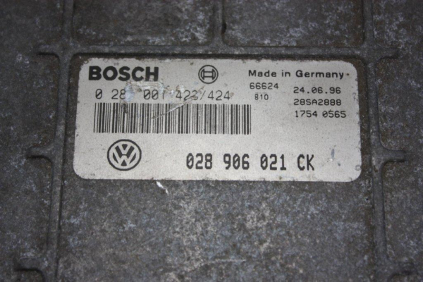 Engine control unit 028906021CK 028906021JH 0281001423 028-906-021-CK 028-906-021-JH 0-281-001-423 Passat AFN