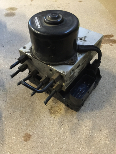 ABS Crysler PT Cruiser 05033082AD controller BTCS EBD