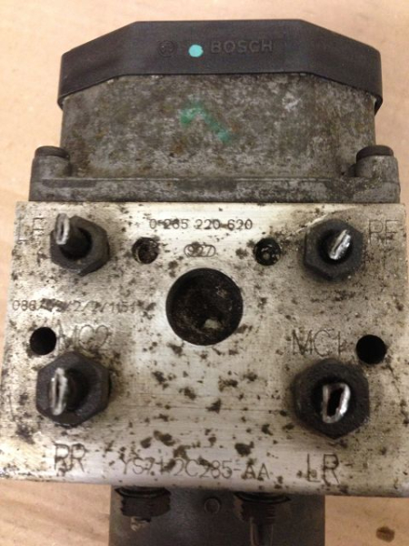 ABS with TCS unit controller YS71-2C285-AA YS712C285AA 0265220620
