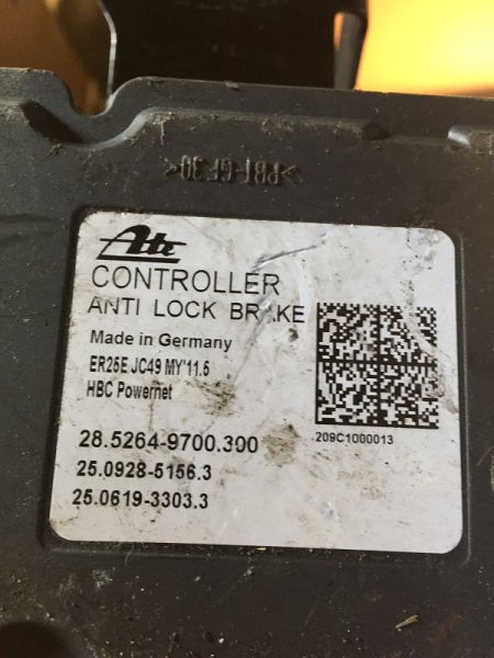 68076996AA ABS / ESP hydraulic module control unit Chrysler