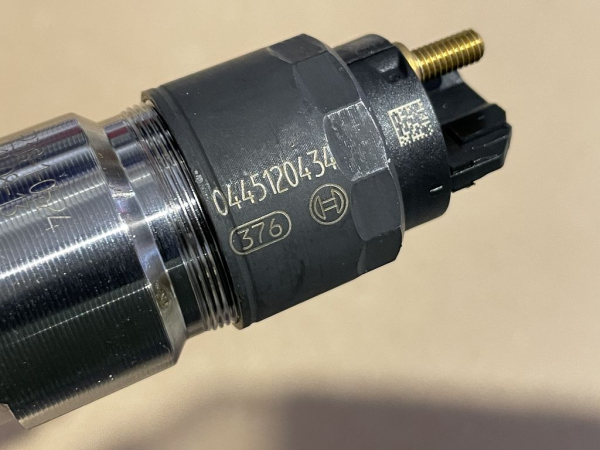 0445120434 Original Bosch Injektor Common Rail NEU