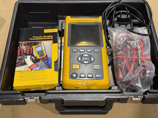Fluke 43 Power Quality Analyzer Netzqualitätsanalysator 9444 000 43421 (gebraucht)
