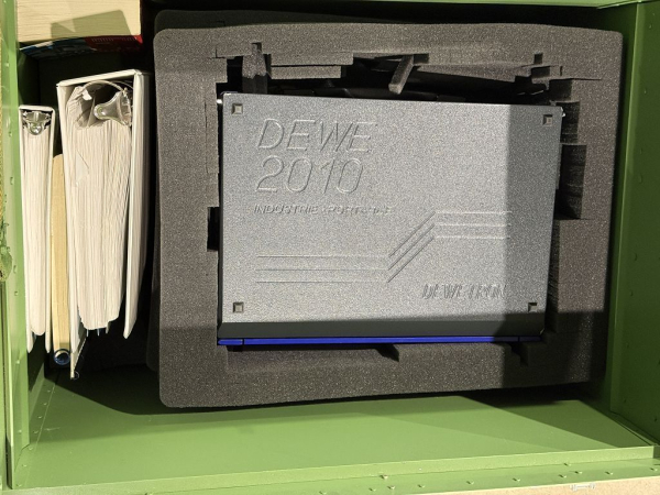 DEWETRON DEWE-2010 Mobiles Messdatenerfassungssystem / Industrie-Messcomputer mit Zubehör – defekt