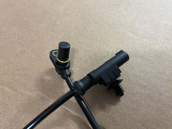 0265008256 original Bosch ABS sensor NEW