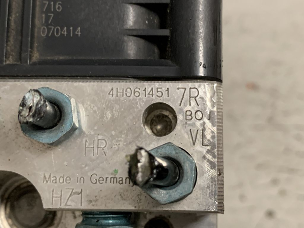4H0614517R 4H0907379T ABS unit control unit Audi A8
