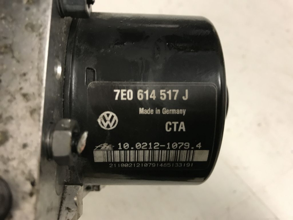 7E0614517J 7E0907379L ABS ESP Hydraulic power unit control unit