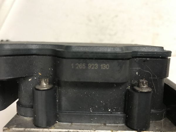 A9069004701 1265923130 Hydraulic power unit control unit Sprinter